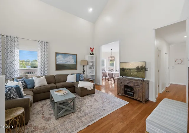 Photo 4 of Single family home for sale at 3230 Sybill Lee Ln, Sevierville, TN 37876 | MLS# 3545045 | Listing updated on 2026-09-22