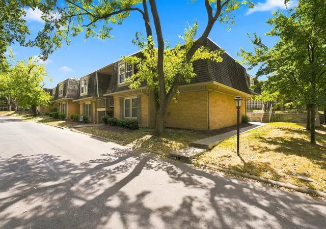 Photo 1 of Condo for sale at 3000 Hillsboro Pike #136, Nashville, TN 37215 | MLS# 3547969 | Listing updated on 2026-09-14