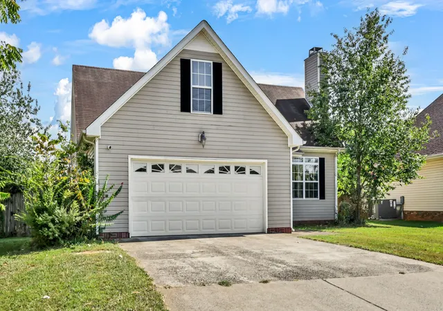 Photo 4 of Single family home for sale at 1967 Whirlaway Cir, Clarksville, TN 37042 | MLS# 3547025 | Listing updated on 2026-09-15