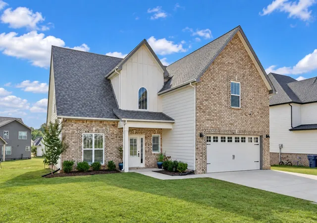 Single family home for sale at 577 Dexter Dr, Clarksville, TN 37043 | MLS# 3591931