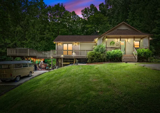 Photo 2 of Single family home for sale at 1844 Hogue Rd, Clarksville, TN 37040 | MLS# 3591925 | Listing updated on 2026-10-10