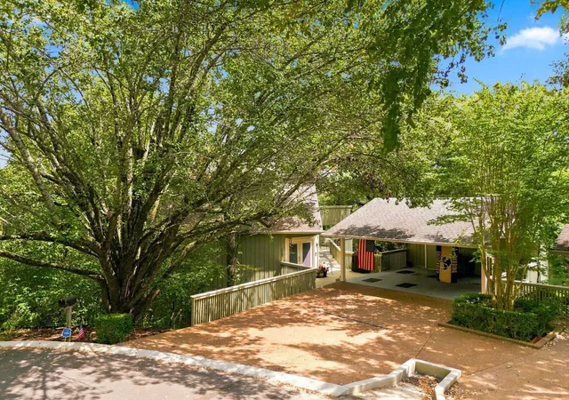 Photo 1 of Single family home for sale at 117 Harpeth Tr Ct, Nashville, TN 37221 | MLS# 3546178 | Listing updated on 2026-09-14