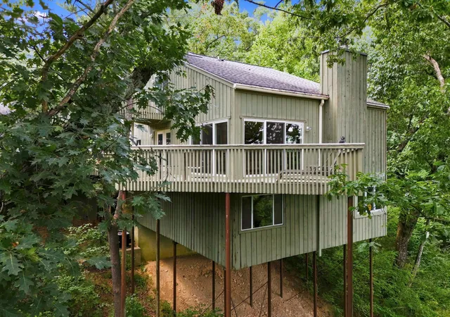 Photo 3 of Single family home for sale at 117 Harpeth Tr Ct, Nashville, TN 37221 | MLS# 3546178 | Listing updated on 2026-09-14