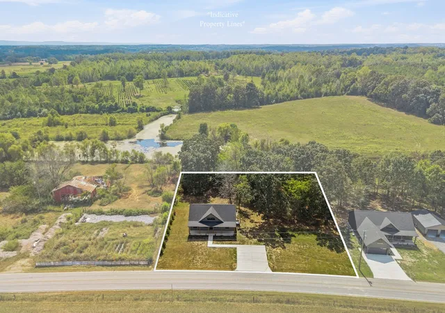 Photo 2 of Single family home for sale at 11726 W Green Hl Rd, Smithville, TN 37166 | MLS# 3545861 | Listing updated on 2026-10-08