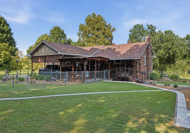 Photo 3 of Single family home for sale at 2643 Roy Mccollum Rd, Lewisburg, TN 37091 | MLS# 3546630 | Listing updated on 2026-10-10