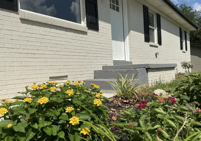 Photo 2 of Single family home for sale at 52 Scarbough E Ave, Friendship, TN 38034 | MLS# 3545390 | Listing updated on 2026-10-14