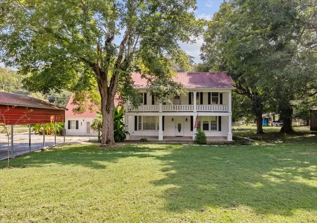 Photo 1 of Single family home for sale at 30 S Boone St, Erin, TN 37061 | MLS# 3548105 | Listing updated on 2026-10-07