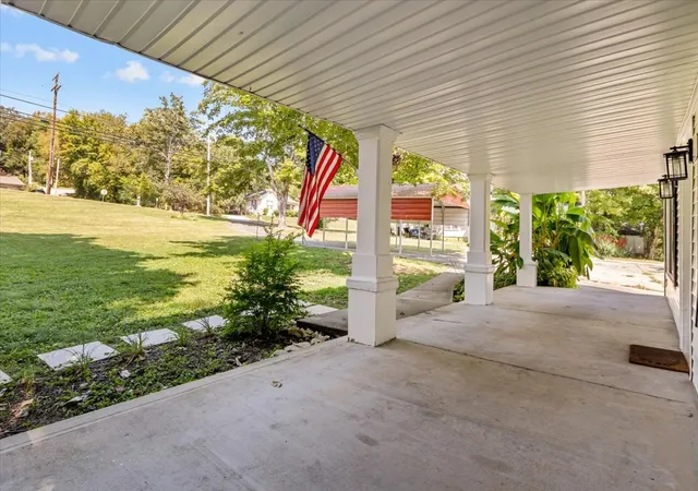 Photo 4 of Single family home for sale at 30 S Boone St, Erin, TN 37061 | MLS# 3548105 | Listing updated on 2026-10-07