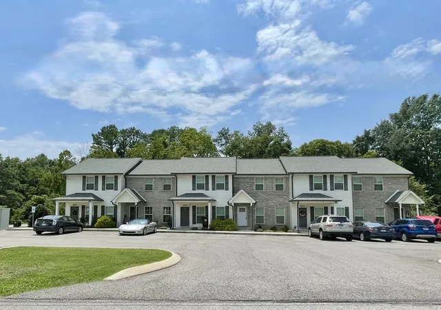 Photo 1 of Multi family home for sale at 401 Caldwell Dr, Columbia, TN 38401 | MLS# 3545525 | Listing updated on 2026-09-22