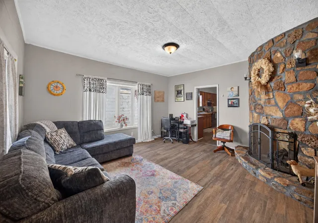 Photo 2 of Single family home for sale at 311 Clark St, Sparta, TN 38583 | MLS# 3546175 | Listing updated on 2026-09-10