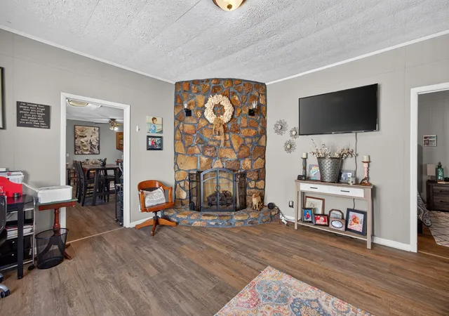 Photo 3 of Single family home for sale at 311 Clark St, Sparta, TN 38583 | MLS# 3546175 | Listing updated on 2026-09-10
