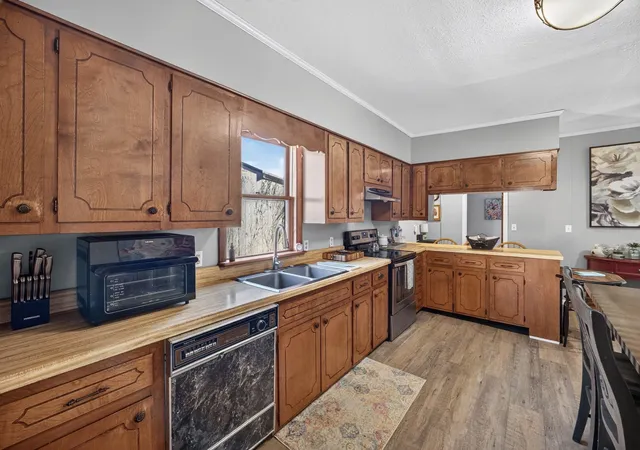 Photo 4 of Single family home for sale at 311 Clark St, Sparta, TN 38583 | MLS# 3546175 | Listing updated on 2026-09-10