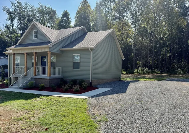 Photo 3 of Single family home for sale at 428 Parker Rd, Portland, TN 37148 | MLS# 3548042 | Listing updated on 2026-09-14