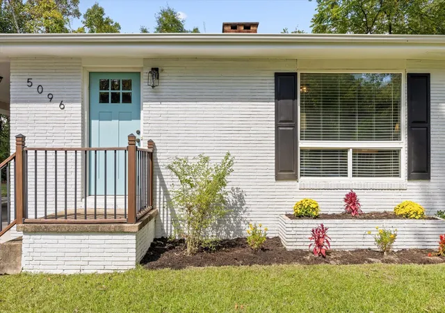 Photo 4 of Single family home for sale at 5096 Irvin Rd, Chattanooga, TN 37416 | MLS# 3545403 | Listing updated on 2026-10-22