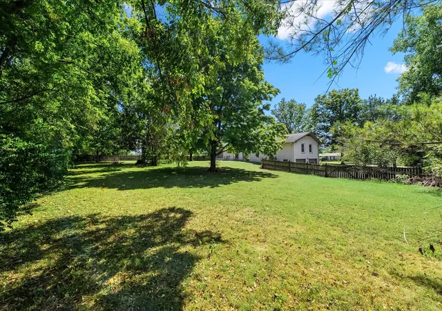 Photo 2 of Sale Pending at 5108 Williamsburg Rd, Brentwood, TN 37027 | MLS# 3545997 | Listing updated on 2026-09-12