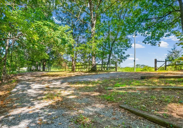 Land for sale at 4732 Lylewood Rd, Indian Mound, TN 37079 | MLS# 3592174