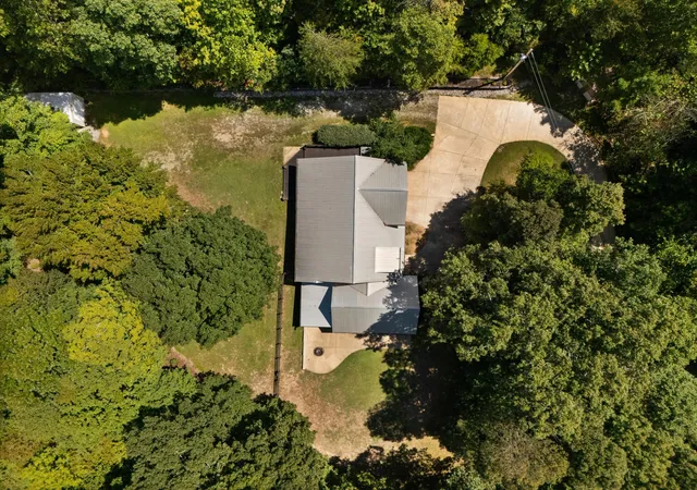 Photo 3 of Single family home for sale at 480 Defeated Crk Rd, Centerville, TN 37033 | MLS# 3546002 | Listing updated on 2026-09-10