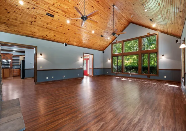 Photo 3 of Single family home for sale at 480 Defeated Crk Rd, Centerville, TN 37033 | MLS# 3546002 | Listing updated on 2026-09-10
