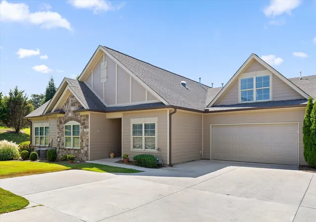 Photo 3 of Condo for sale at 1770 Sedgefield Dr, Ooltewah, TN 37363 | MLS# 3545527 | Listing updated on 2026-09-15
