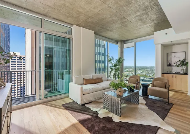 Photo 3 of Condo for sale at 415 Church St #1801, Nashville, TN 37219 | MLS# 3591939 | Listing updated on 2026-09-15