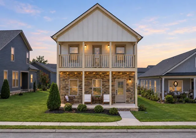 Photo 1 of Single family home for sale at 455 Tuscany Village Dr, Ringgold, GA 30736 | MLS# 3545597 | Listing updated on 2026-09-11