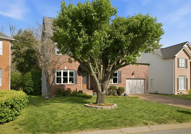 Photo 3 of Single family home for sale at 1419 Clairmonte Cir, Franklin, TN 37064 | MLS# 3547845 | Listing updated on 2026-09-22