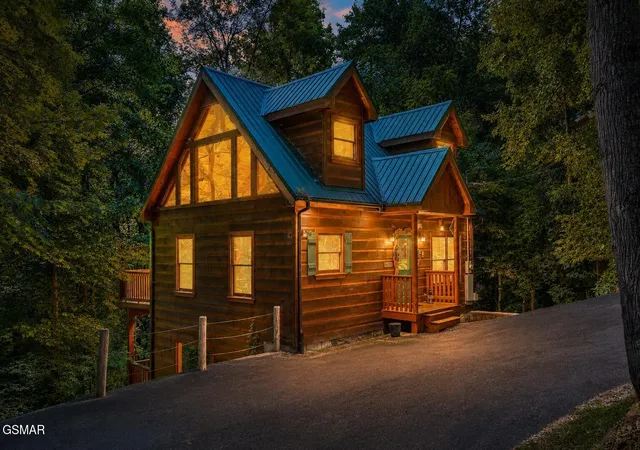 Photo 3 of Single family home for sale at 2408 Balsam Cir, Sevierville, TN 37876 | MLS# 3545697 | Listing updated on 2026-09-11