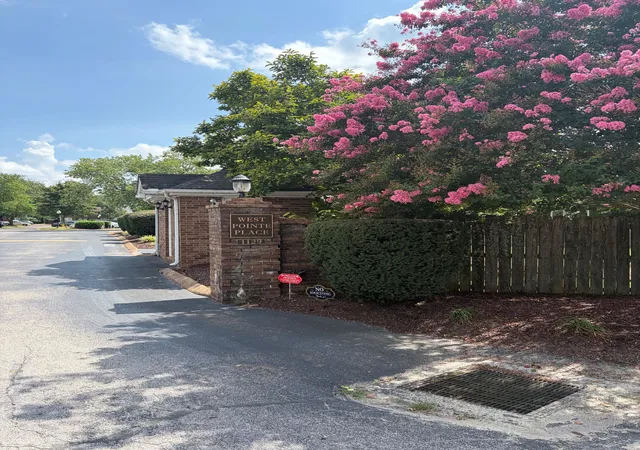 Photo 3 of Townhouse for sale at 1129 W Main St #27, Franklin, TN 37064 | MLS# 3591986 | Listing updated on 2026-09-28
