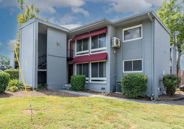 Photo 3 of Condo for sale at 201 Acklen Park Dr #8, Nashville, TN 37203 | MLS# 3546938 | Listing updated on 2026-09-14