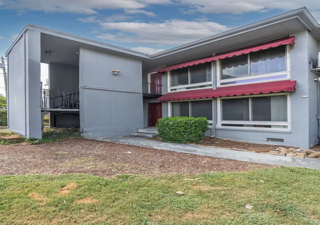 Photo 4 of Condo for sale at 201 Acklen Park Dr #8, Nashville, TN 37203 | MLS# 3546938 | Listing updated on 2026-09-14