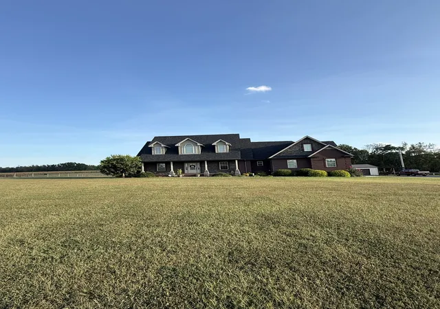 Single family home for sale at 3326 Highway 52 E, Lafayette, TN 37083 | MLS# 3545889 | Listing updated on 2026-10-05