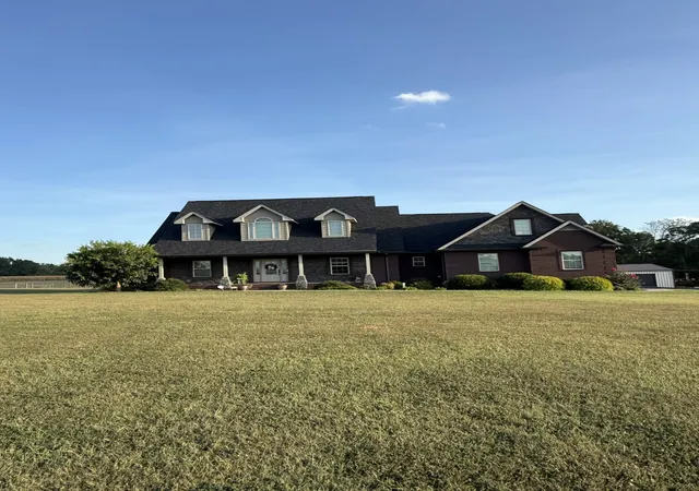 Single family home for sale at 3326 Highway 52 E, Lafayette, TN 37083 | MLS# 3545889 | Listing updated on 2026-10-05