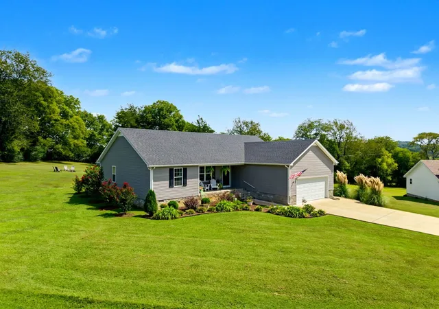 Photo 1 of Single family home for sale at 127 Fiddlers Ct, Pulaski, TN 38478 | MLS# 3546234 | Listing updated on 2026-09-24