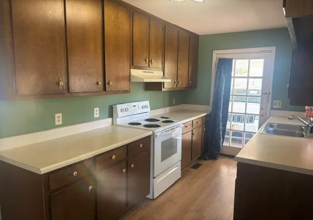 Photo 3 of Single family home for sale at 137 Shelbyville Hwy, Fayetteville, TN 37334 | MLS# 3545926 | Listing updated on 2026-09-18