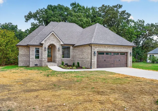 Photo 1 of Single family home for sale at 89 Lexington Stop Dr, Rock Spring, GA 30739 | MLS# 3545905 | Listing updated on 2026-09-13