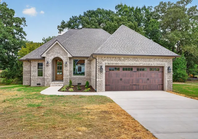 Photo 2 of Single family home for sale at 89 Lexington Stop Dr, Rock Spring, GA 30739 | MLS# 3545905 | Listing updated on 2026-09-13