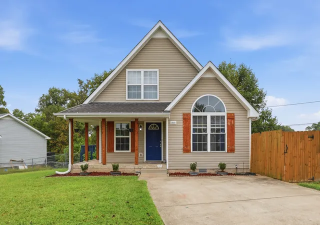 Photo 1 of Single family home for sale at 1009 Winesap Rd, Clarksville, TN 37040 | MLS# 3546765 | Listing updated on 2026-09-28