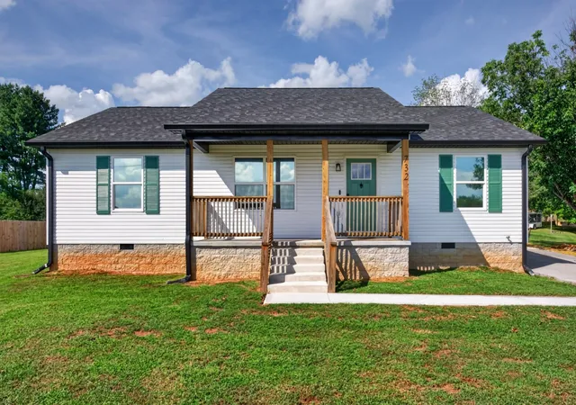 Photo 1 of Single family home for sale at 732 Millers Point Rd, Sparta, TN 38583 | MLS# 3546067 | Listing updated on 2026-09-25
