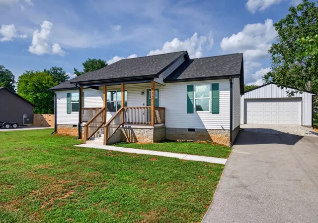 Photo 2 of Single family home for sale at 732 Millers Point Rd, Sparta, TN 38583 | MLS# 3546067 | Listing updated on 2026-09-25