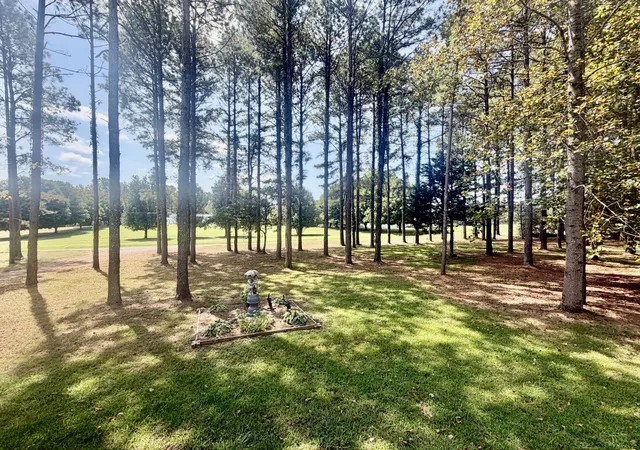 Photo 2 of Manufactured home for sale at 24 Fleeman Rd, Lawrenceburg, TN 38464 | MLS# 3546005 | Listing updated on 2026-09-10