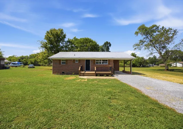 Photo 3 of Single family home for sale at 375 E Hills Rd, Jasper, TN 37347 | MLS# 3545994 | Listing updated on 2026-09-21