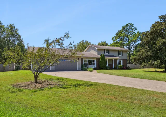 Photo 3 of Single family home for sale at 2546 Summit Ct, Murfreesboro, TN 37130 | MLS# 3546850 | Listing updated on 2026-09-14