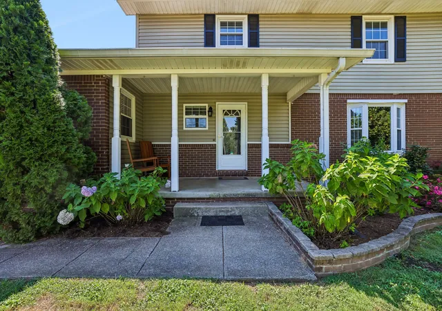 Photo 4 of Single family home for sale at 2546 Summit Ct, Murfreesboro, TN 37130 | MLS# 3546850 | Listing updated on 2026-09-14