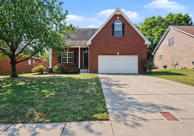 Photo 1 of Single family home for sale at 2837 Vicwood Dr, Murfreesboro, TN 37128 | MLS# 3546919 | Listing updated on 2026-10-23