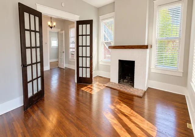 Photo 3 of Sale Pending at 2220 Ashwood Ave, Nashville, TN 37212 | MLS# 3546364 | Listing updated on 2026-10-01