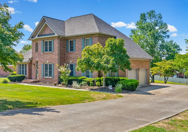 Photo 3 of Single family home for sale at 534 Pond Apple Rd, Clarksville, TN 37043 | MLS# 3546292 | Listing updated on 2026-09-15