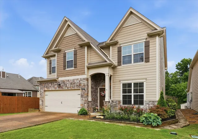 Photo 2 of Single family home for sale at 2013 Austin Dr, Spring Hill, TN 37174 | MLS# 3546229 | Listing updated on 2026-09-21