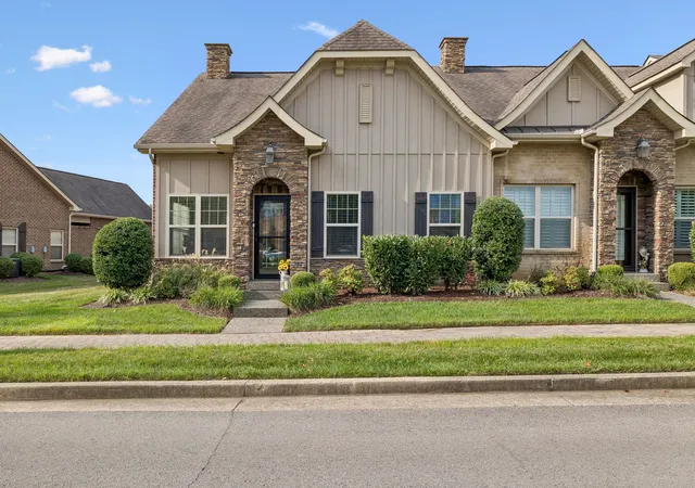 Photo 1 of Single family home for sale at 254 Glennister Ct, Gallatin, TN 37066 | MLS# 3546673 | Listing updated on 2026-09-30