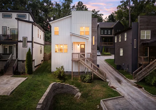 Photo 1 of Single family home for sale at 3219a Curtis St, Nashville, TN 37218 | MLS# 3546280 | Listing updated on 2026-09-11