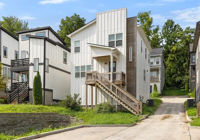 Photo 2 of Single family home for sale at 3219a Curtis St, Nashville, TN 37218 | MLS# 3546280 | Listing updated on 2026-09-11